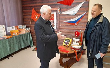 Сергей Мартынов посетил в поселке Советском Детскую школу искусств, где была проведена практически полная реконструкция