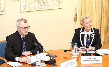 Заседание круглого стола на тему «Образовательные мосты: университеты и языковые центры как важный фактор продвижения русского языка за рубежом»