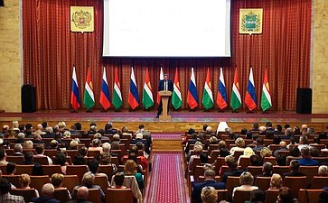Александр Савин принял участие в Съезде муниципальных депутатов Калужской области