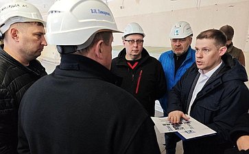 Андрей Хапочкин вместе с главой региона Валерием Лимаренко провел инспекционную поездку по ряду строящихся объектов областного центра