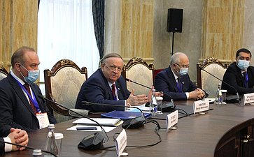 Встреча делегации Российской Федерации с исполняющим обязанности Президента Киргизской Республики Талантом Мамытовым