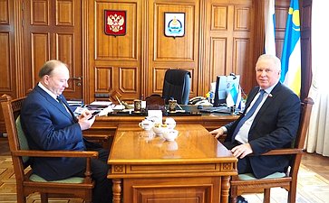 Вячеслав Наговицын провел встречу с председателем регионального парламента Владимиром Павловым
