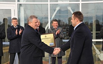 Председатель Комитета СФ по обороне и безопасности В.Озеров принял участие в церемонии торжественного открытия крытого ледового стадиона для хоккея с мячом 