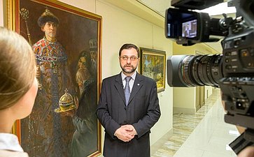 В Совете Федерации открылась выставка картин Заслуженного художника РФ И. Машкова «К истокам»