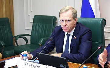 Андрей Кутепов