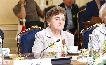 Встреча Председателя Совета Федерации Валентины Матвиенко с делегацией общества «Жители блокадного Ленинграда» Санкт-Петербурга