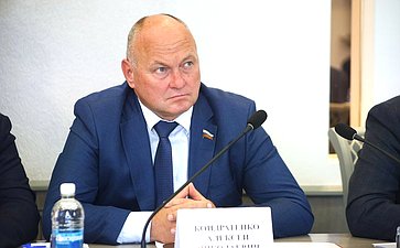 Алексей Кондратенко