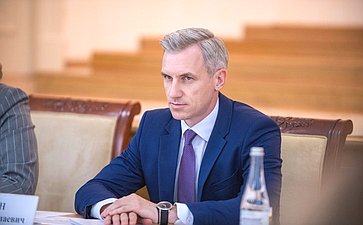 Выездное заседание Комитета СФ по науке, образованию и культуре «Целевое обучение как эффективный механизм подготовки кадров и их закрепления на рынке труда: опыт Смоленской области»