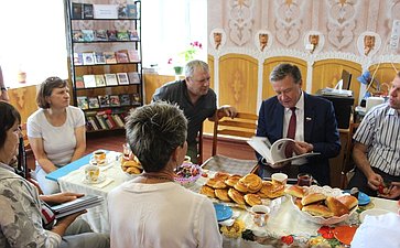 Сергей Рябухин в ходе работы в регионе посетил Вешкаймский район