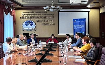 Марина Сидухина приняла участие в работе круглого стола с представителями правления самарского регионального отделения «Опоры России» во главе с председателем Алексеем Ульяниным