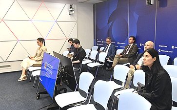 В международном мультимедийном пресс-центре Медиагруппы «Россия сегодня» состоялась пресс-конференция председателя Комитета Совета Федерации по аграрно-продовольственной политике и природопользованию Александра Двойных по итогам работы в весеннюю сессию