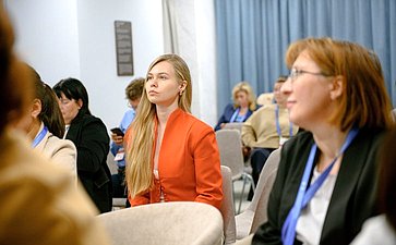 Дискуссионная площадка «Серебряный возраст: новые горизонты здоровья и активности». VI Форум социальных инноваций регионов
