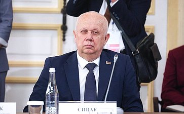 Встреча Председателя СФ Валентины Матвиенко и Председателя Совета Республики Национального собрания Республики Беларусь Натальи Кочановой с руководителями органов государственной власти субъектов Российской Федерации и регионов Республики Беларусь