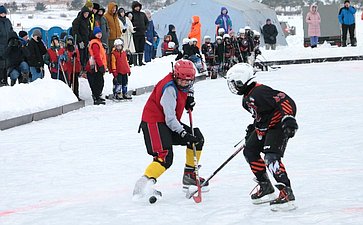 Открытие хоккейного турнира, который проводился на территории курорта «Озеро Шира»