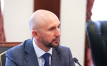 Григорий Карасин провел встречу с постоянным членом делегации Европарламента в Комитете парламентского сотрудничества Россия – ЕС, евродепутатом от Люксембурга Фернаном Картрайзером