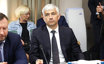 Расширенное заседание Комитета Совета Федерации по экономической политике (в рамках Дней Саратовской области в Совете Федерации)