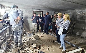 Ольга Бас проинспектировала ход капитального ремонта школ в ЛНР