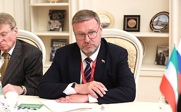 Константин Косачев