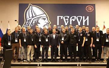 Евгений Богомазов встретился с участниками региональной программы «Герои Русского Севера» и выступил с лекцией на тему «Великая Победа, как объект фальсификации»
