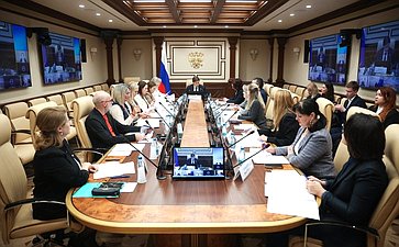 Круглый стол Комитета Совета Федерации по социальной политике «Профессиональное долголетие: востребованность старшего поколения на рынке труда»