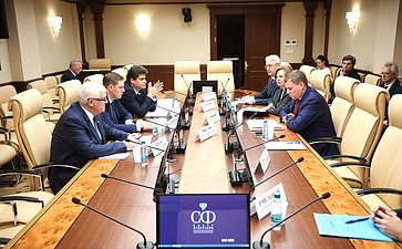Совместное совещание комитетов СФ «Проект федерального бюджета на 2026–2028 годы: приоритеты финансирования государственной программы Российской Федерации «Развитие авиационной промышленности»