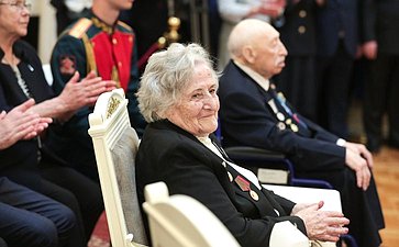 Церемония вручения знаков отличия «Почетный гражданин Санкт-Петербурга» в Мариинском дворце