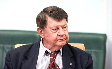 Круглый стол Комитета Совета Федерации по конституционному законодательству и государственному строительству на тему «Правовая помощь в Российской Федерации: развитие цифровых сервисов»