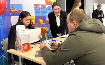 Александр Ролик принял участие в мероприятии, посвященном старту реализации федеральной программы во Владивостоке
