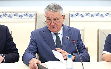 Ю. Воробьев: В отборочном туре фестиваля «Наследники традиций» приняли участие 140 тысяч детей из 82 регионов России