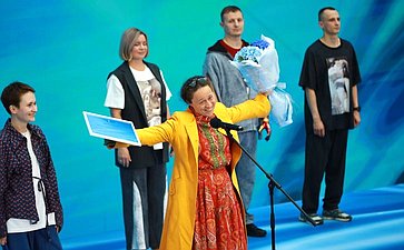 XXVIII Петербургский международный экономический форум (ПМЭФ’25). Показ международного конкурса адаптивной моды «На крыльях»