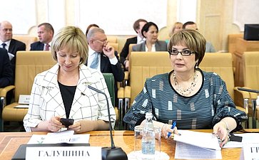 Римма Галушина и Елена Грешнякова
