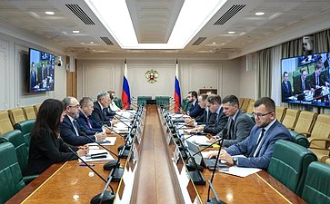 Совещание Комитета СФ по федеративному устройству, региональной политике, МСУ и делам Севера совместно с Советом по вопросам развития Дальнего Востока, Арктики и Антарктики при СФ и Комитетом Совета Федерации по экономической политике