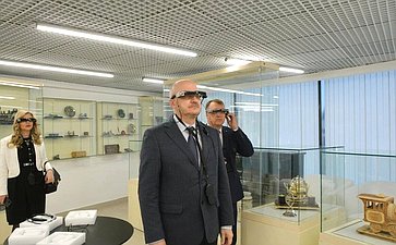 Сенатор РФ Олег Цепкин посетил Центр исторического наследия ЮУЖД