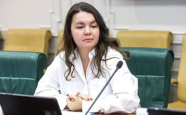 Круглый стол Комитета Совета Федерации по экономической политике совместно с Комитетом Совета Федерации по международным делам «Вопросы применения и совершенствования антимонопольного законодательства РФ в условиях санкционного давления»