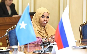 Валентина Матвиенко провела встречу с Председателем Сената Федерального парламента Федеративной Республики Сомали Абди Хаши Абдуллахи