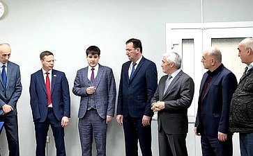 Виталий Назаренко посетил город Ардон, где в рамках проекта открылся современный центр коммуникаций