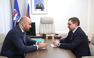 Встреча первого заместителя Председателя Совета Федерации Владимира Якушева с губернатором Самарской области Вячеславом Федорищевым