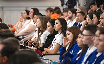 Диалоговая площадка участников проекта «Поезд Памяти» с председателем Совета Республики Нацсобрания Республики Беларусь Натальей Кочановой и заместителем Председателя СФ, председателем российского оргкомитета проекта Константином Косачевым