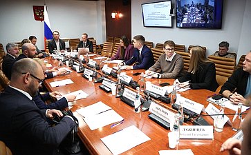Заседание секции «Искусственный интеллект» на тему «Международный опыт регулирования технологий искусственного интеллекта: актуальные аспекты выбора вектора для России»