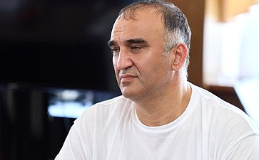 Мохмад Ахмадов