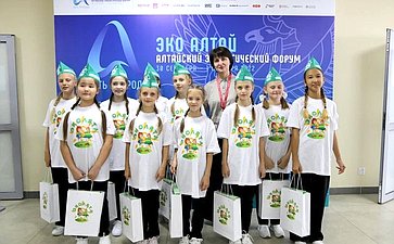Татьяна Гигель выступила перед участниками Алтайского экологического форума
