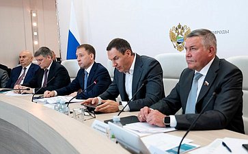 Олег Кувшинников предложил рассмотреть введение в России единого порядка оплаты коммунальной услуги по обращению с ТКО