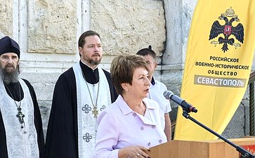 Екатерина Алтабаева приняла участие в торжественных мероприятиях, посвященных памятной дате — завершению Первой обороны Севастополя