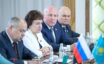 Сенаторы на встрече в Астане с Председателем Сената Парламента Республики Казахстан