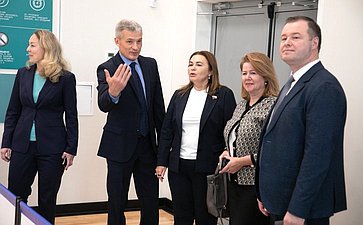 Сенаторы посетили Центр физкультурной и спортивной работы «Олимпия» Тюменского муниципального района