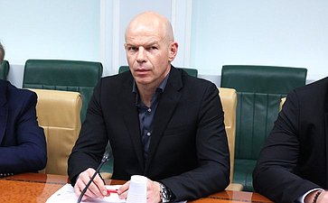 Совещание «О реализации протокола совещания по вопросу определения долгосрочной потребности ведомств силового блока в продукции легкой промышленности, проведенного Министерством промышленности и торговли РФ 8 сентября 2025 г.»