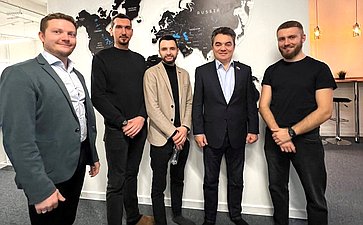 Ирек Ялалов вместе с основателем «Закрытого делового клуба» региона Евгением Буяновым посетил предприятие — высокотехнологичный стартап