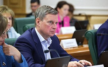 Андрей Епишин