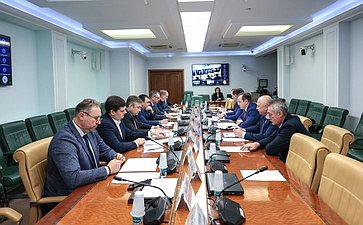 Круглый стол Комитета Совета Федерации по экономической политике «О совершенствовании законодательной базы обеспечения промышленной безопасности»