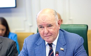 Григорий Карасин